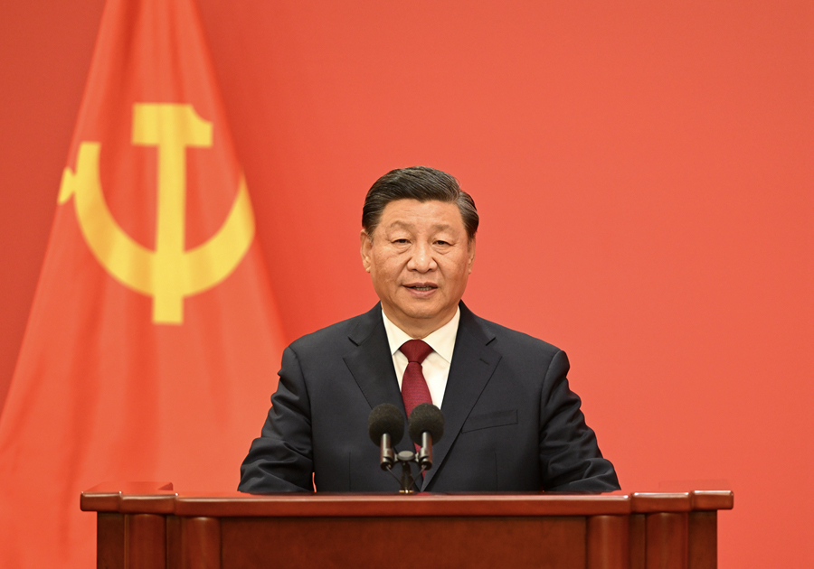 10月23日,刚刚在中国共产党第二十届中央委员会第一次全体会议上当选的中共中央总书记习近平和中共中央政治局常委李强、赵乐际、王沪宁、蔡奇、丁薛祥、李希在北京人民大会堂同中外记者亲切见面。这是习近平发表重要讲话。 10月23日,刚刚在中国共产党第二十届中央委员会第一次全体会议上当选的中共中央总书记习近平和中共中央政治局常委李强、赵乐际、王沪宁、蔡奇、丁薛祥、李希在北京人民大会堂同中外记者亲切见面。这是习近平发表重要讲话。
